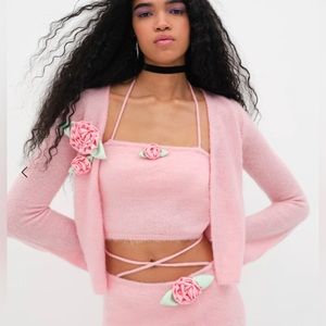 adorable pink cardigan with roses brand new
